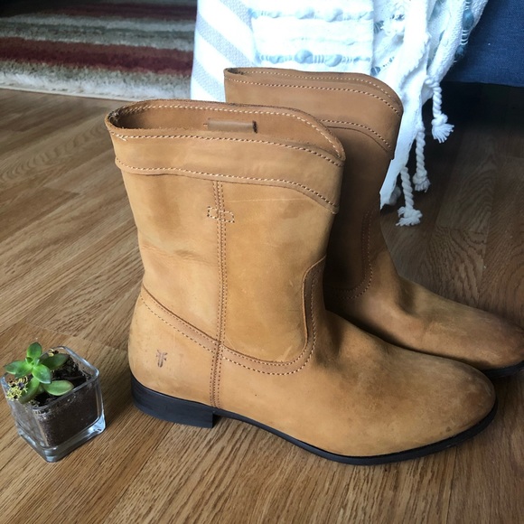 Frye Cara short riding boots - like new! - Picture 4 of 7